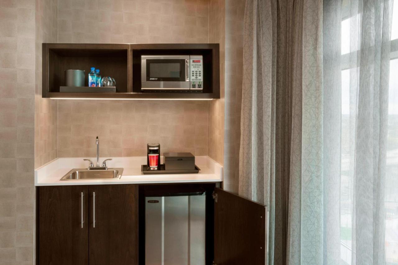 Buffalo Marriott At Lecom Harborcenter Kültér fotó