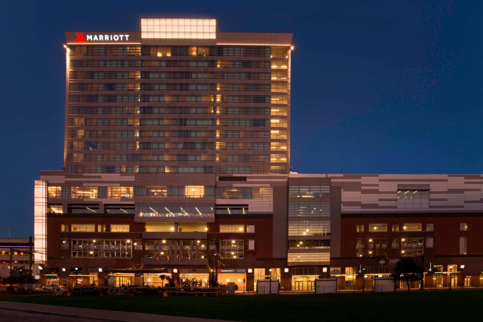 Buffalo Marriott At Lecom Harborcenter Kültér fotó